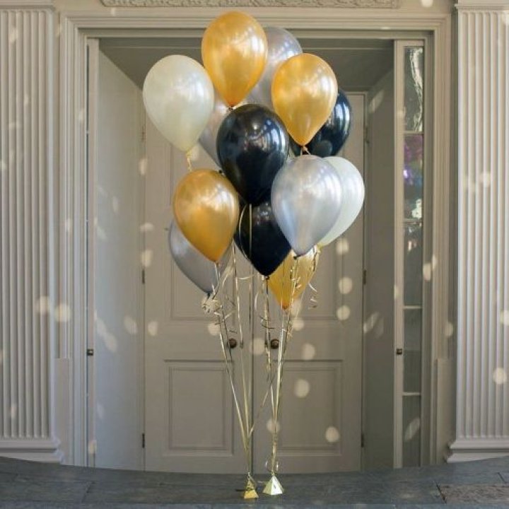 Фонтан шаров "Фаерворк" в Перми