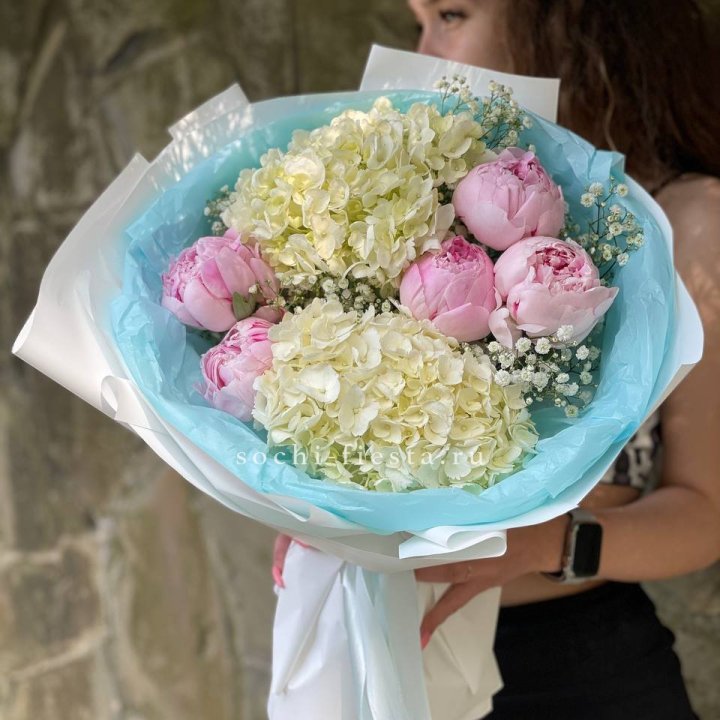 Букет с пионами "Блюсом" в Перми