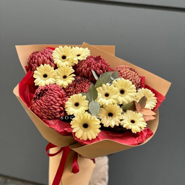 Букет гербер и хризантем Бигуди в Перми
