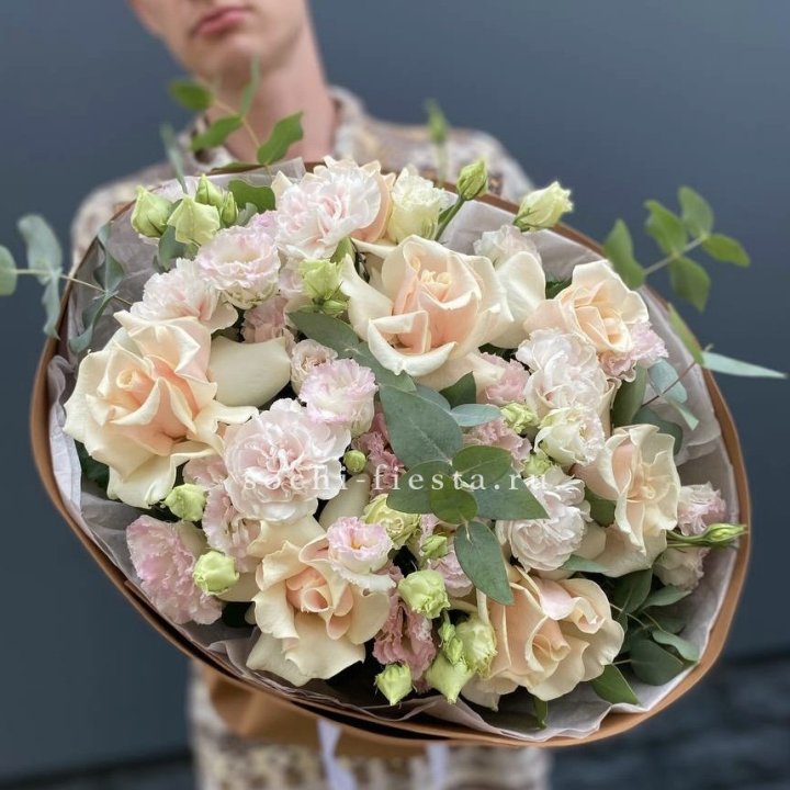  Букет кремовых роз "Мокко" в Перми