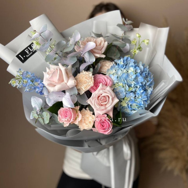 Букет с гортензией № 4 в Перми