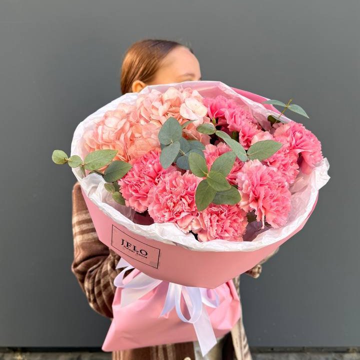 Дуо диантусы и гортензия в Перми