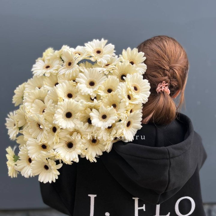 51 гербера в Перми