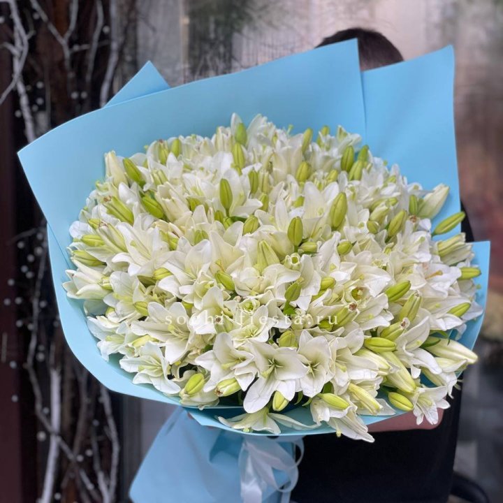 51 лилия в оформлении в Перми