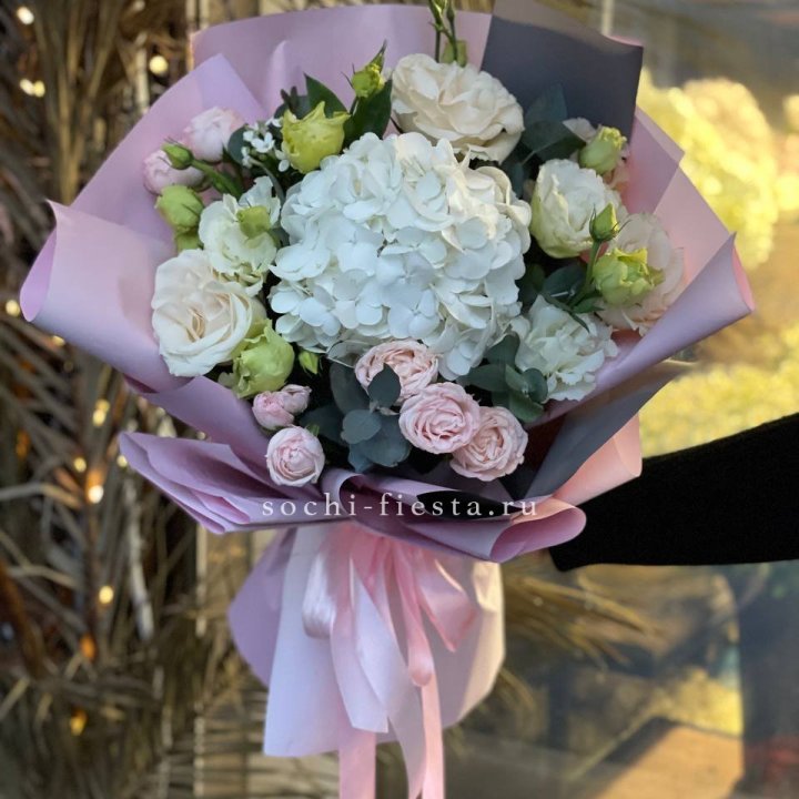 Букет с гортензией №3 в Перми