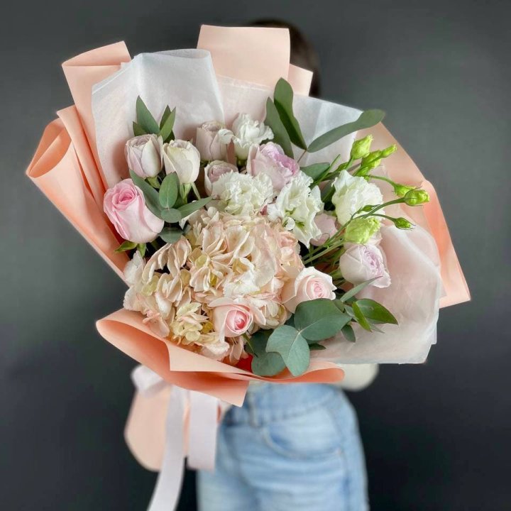 Букет с гортензией "Клодс" в Перми