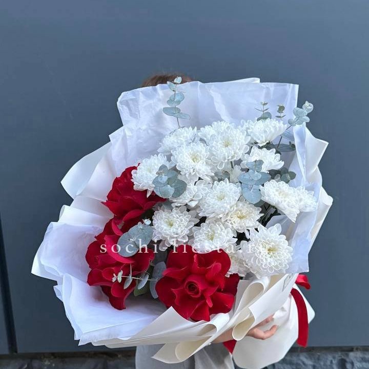 Дуо розы и хризантемы в Перми