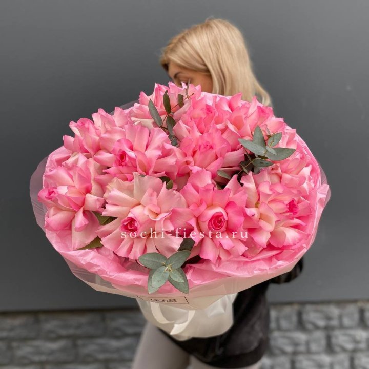 11 французских роз в Перми