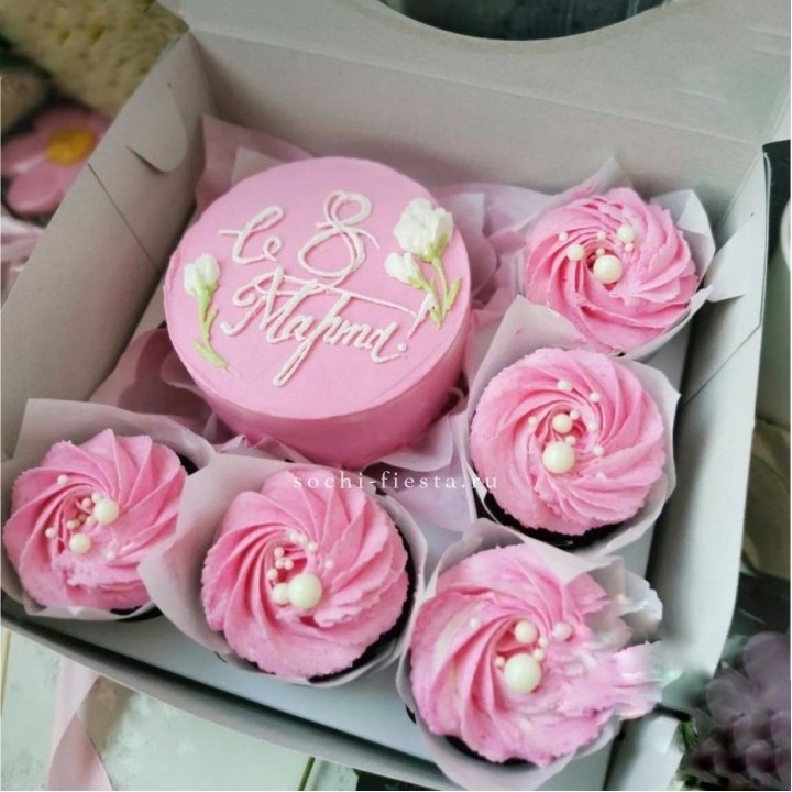 Капкейки и бенто-торт "8 марта!" в Перми