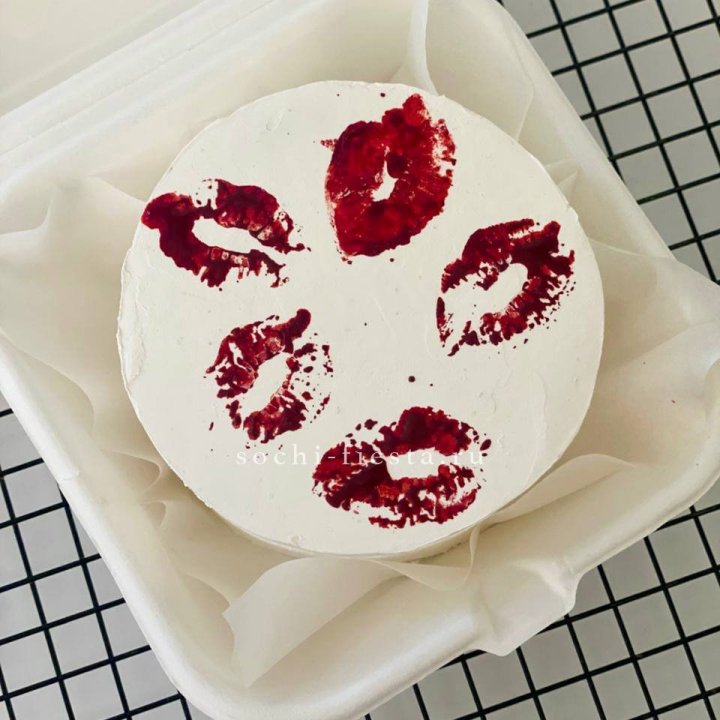 Бенто-торт "Поцелуй" в Перми