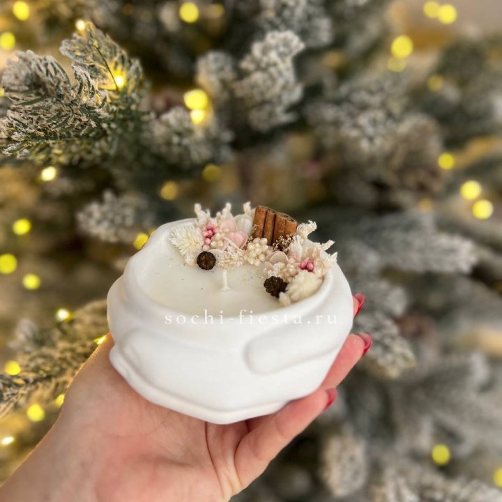 Свеча ароматическая в гипсе Руки с корицей в Перми