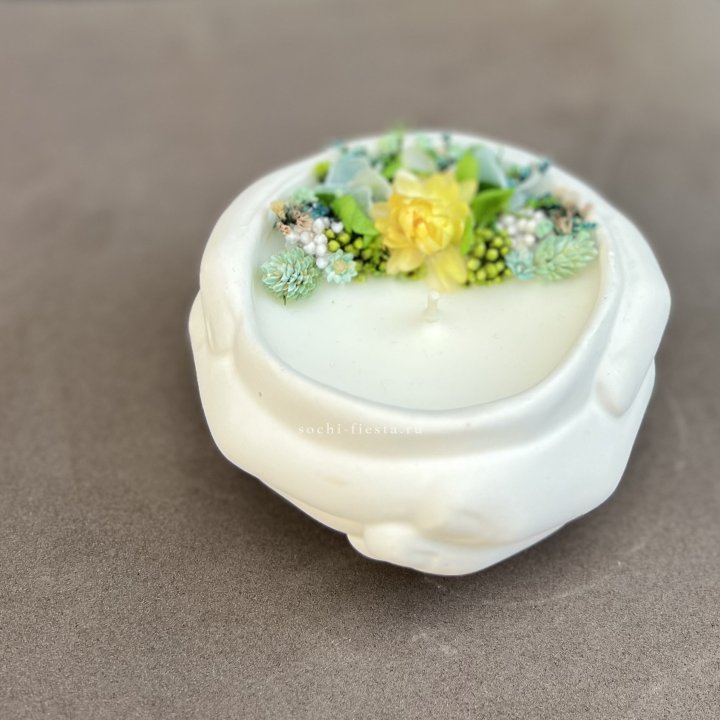 Свеча ароматическая в гипсе Руки в Перми