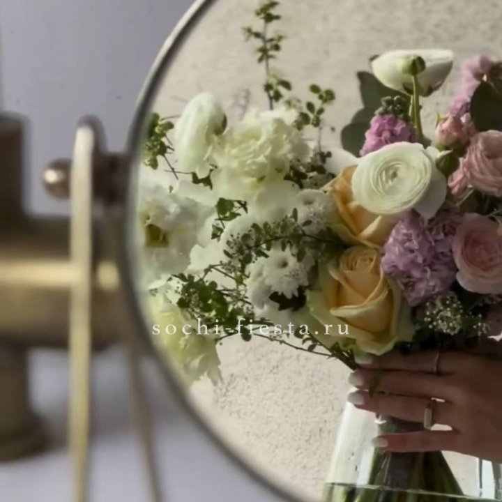 Цветочная подписка "Пакет средний" в Перми