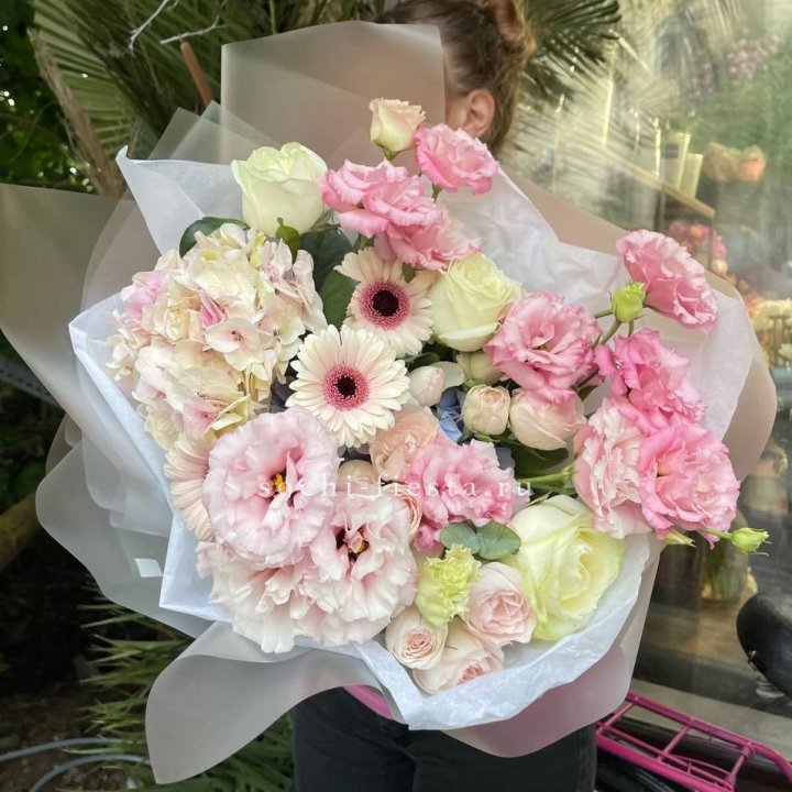 Дизайнерский букет "Лаундж пак" в Перми