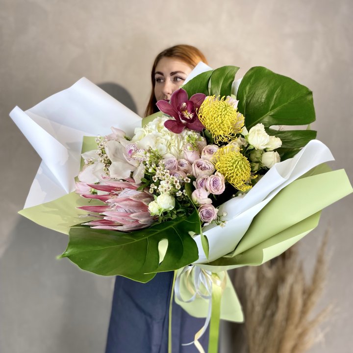 Дизайнерский букет экзотики в Перми