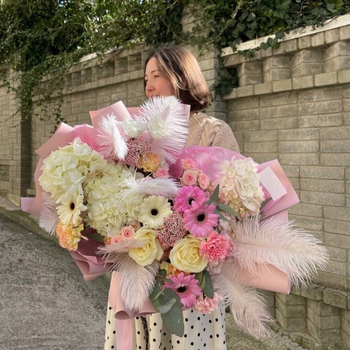 Дизайнерский букет "Валенсия" в Перми