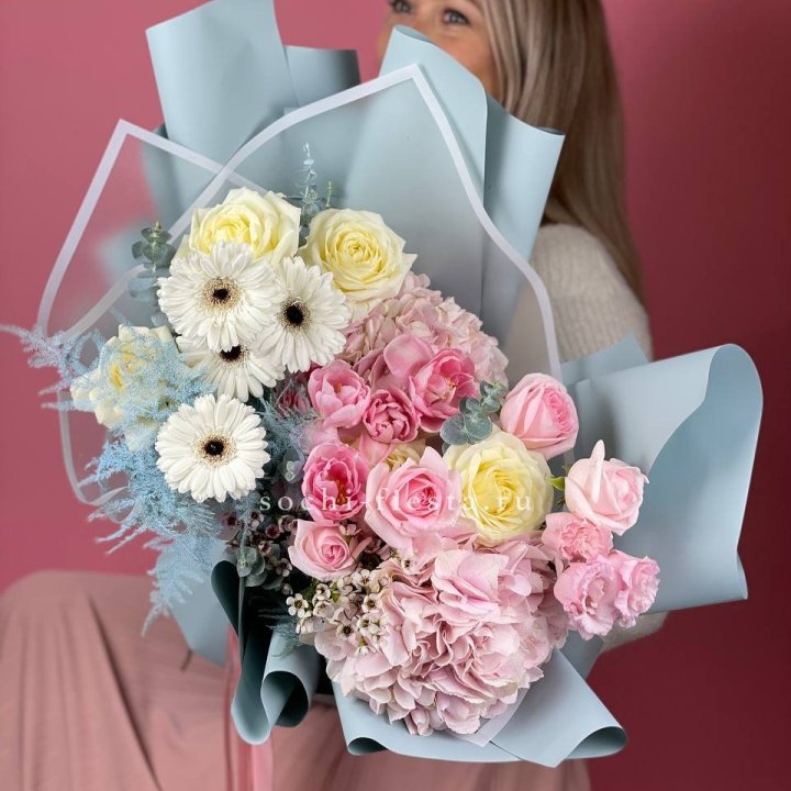 Дизайнерский букет "Адель" в Перми