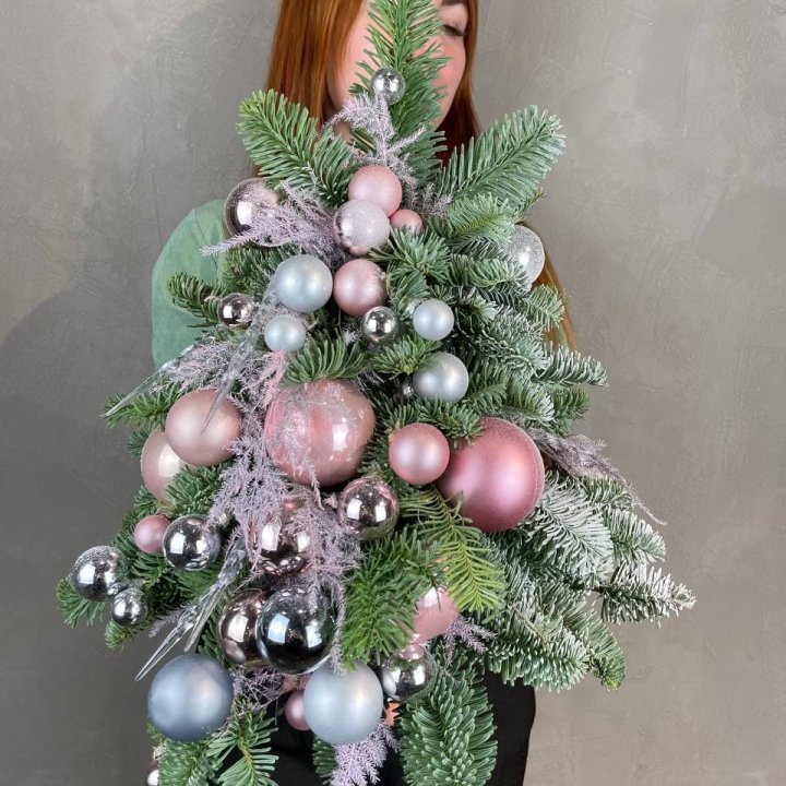 Новогодняя елочка "Розе голд" в Перми