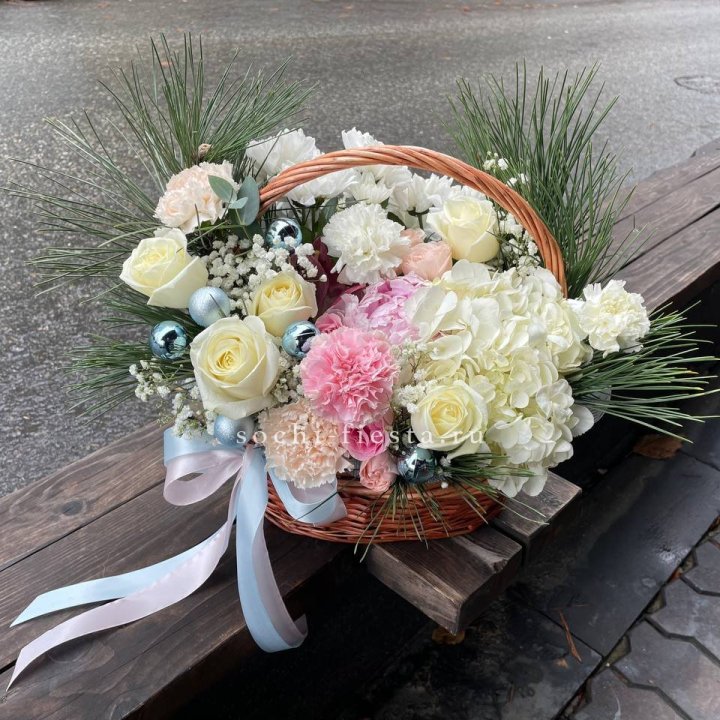 Новогодняя корзина  в Перми