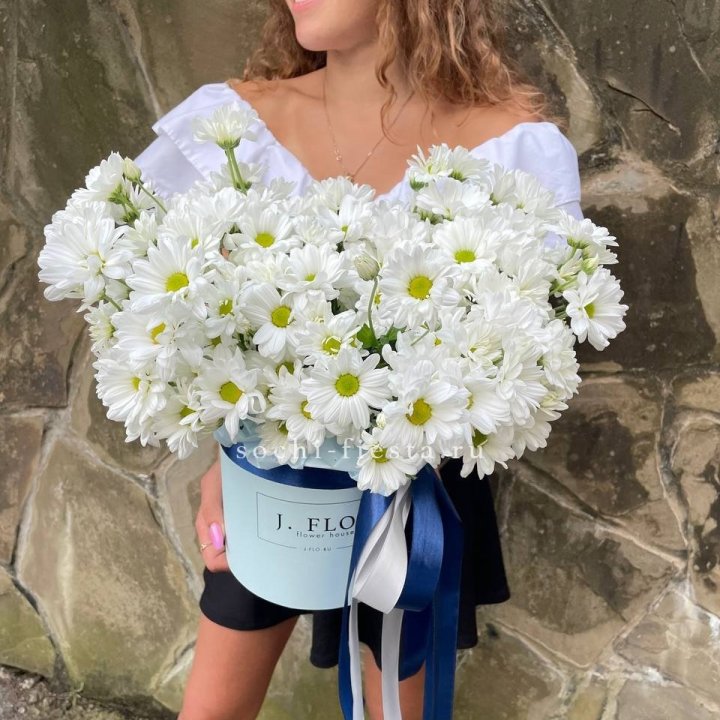 Коробка с хризантемами №2 в Перми