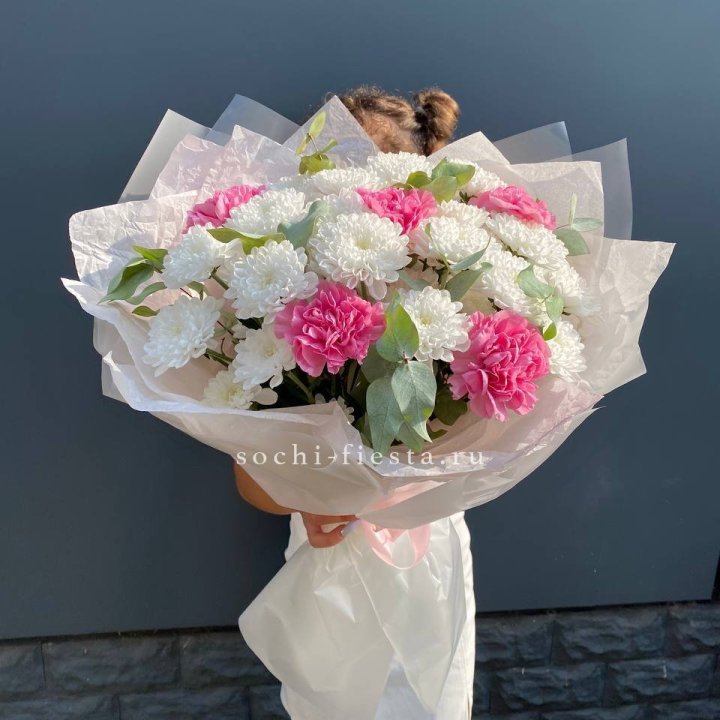  Букет  хризантем и диантусов "Воздушный" в Перми