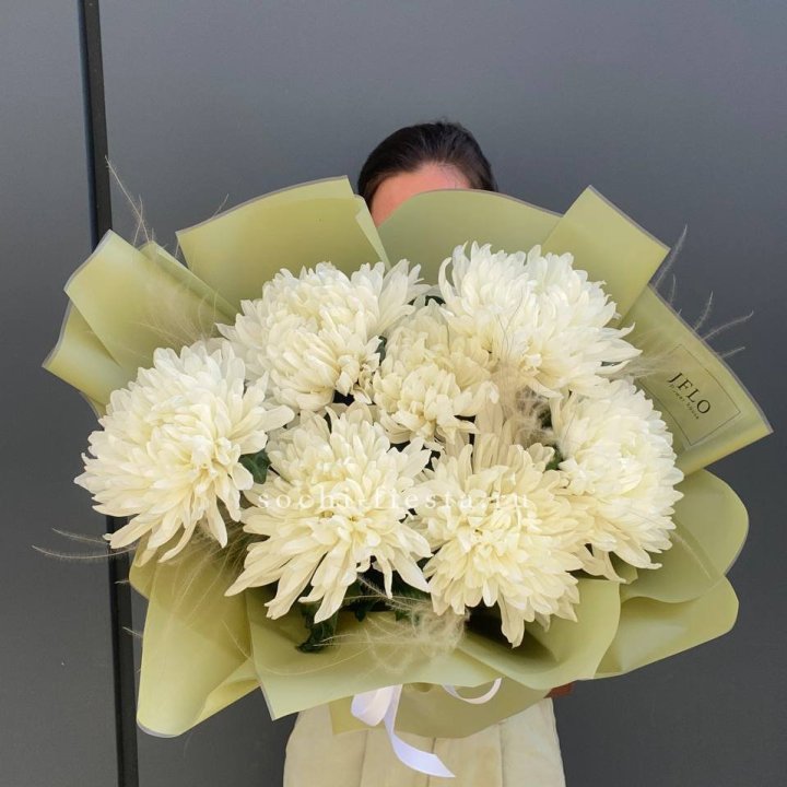 Букет одноголовых хризантем  в Перми