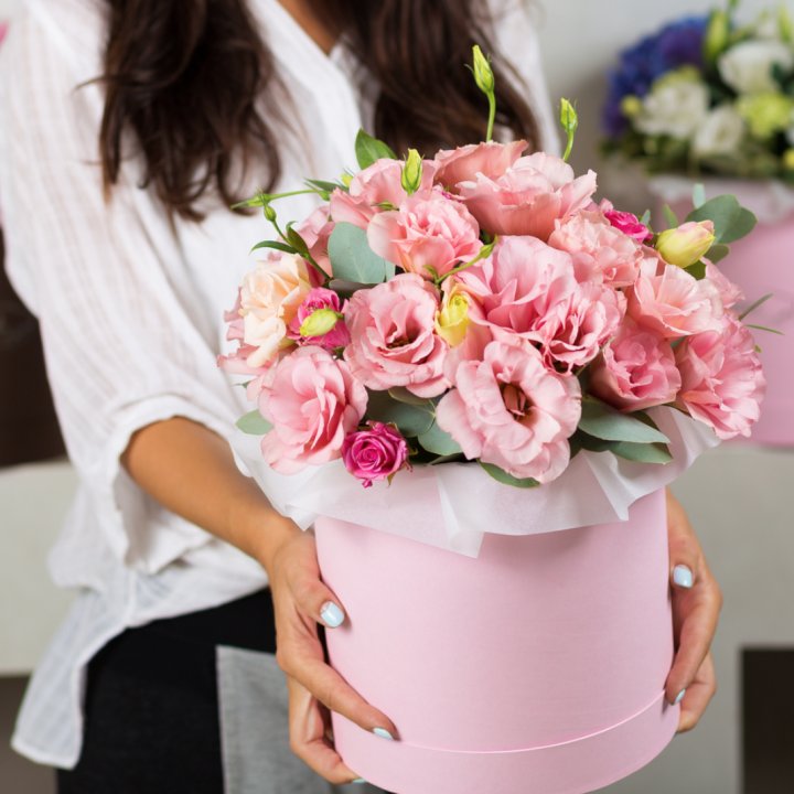 Эустома в шляпной коробке в Перми