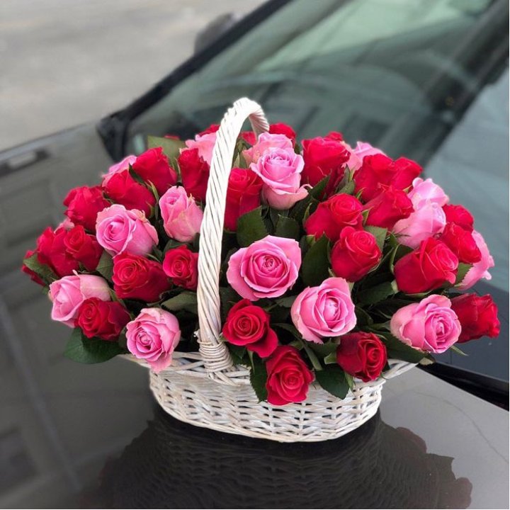 Корзина с розами  в Перми