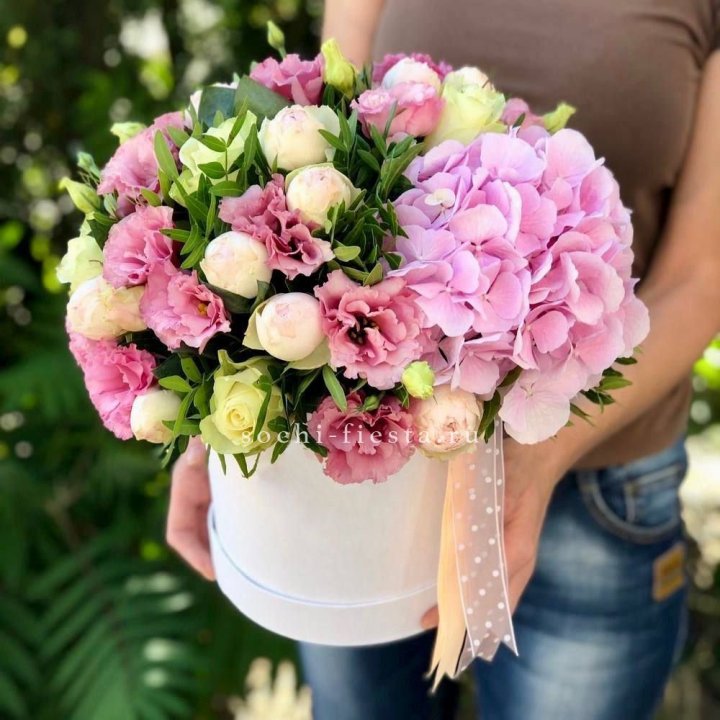 Дизайнерский цилиндр №2 в Перми