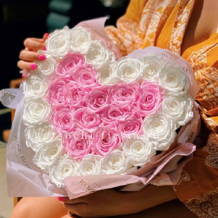 Бокс сердце с розами №2 в Перми