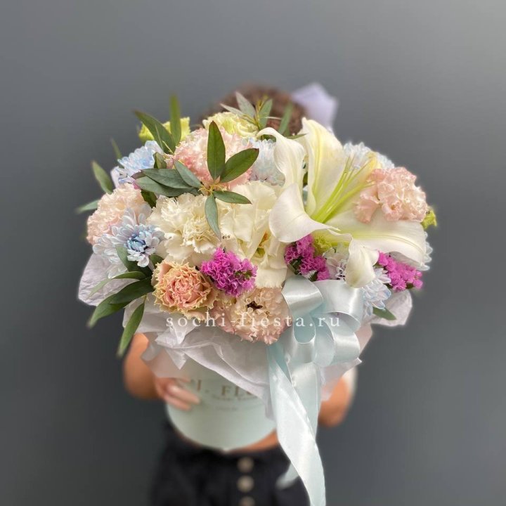 Дизайнерский цилиндр "Лилия" в Перми