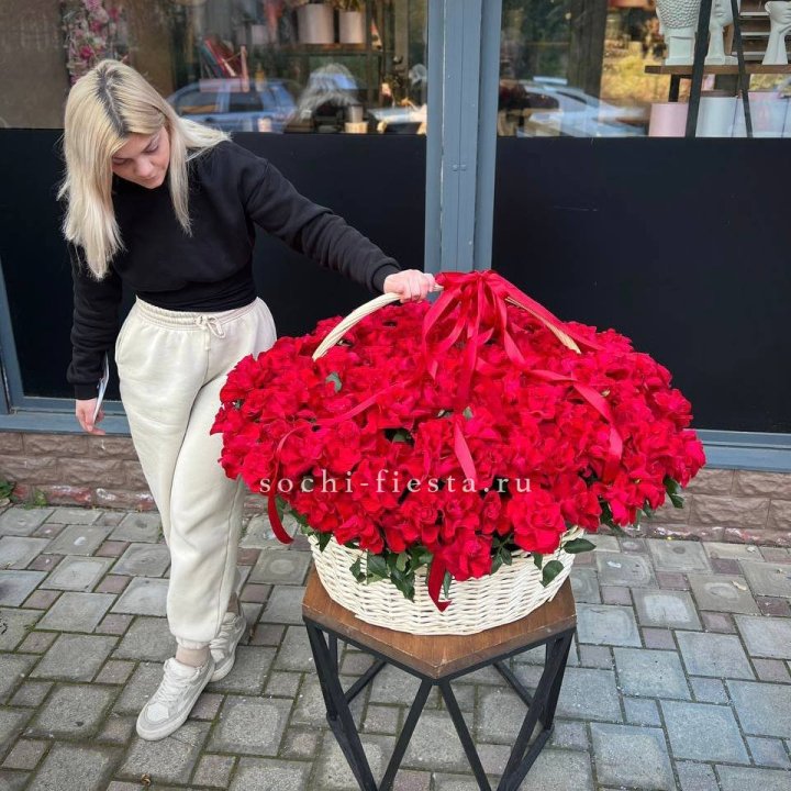 201 французская красная роза в Перми