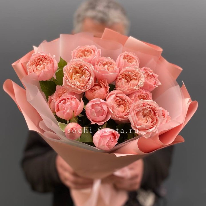 Букет комплимент из кустовых роз Джульетта в Перми