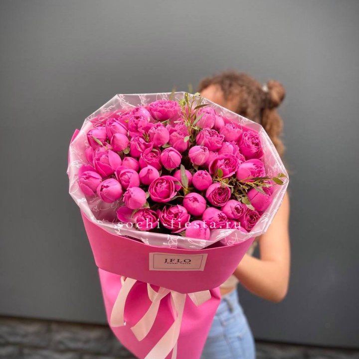 Кустовые розы букет Мисти Баблс в Перми