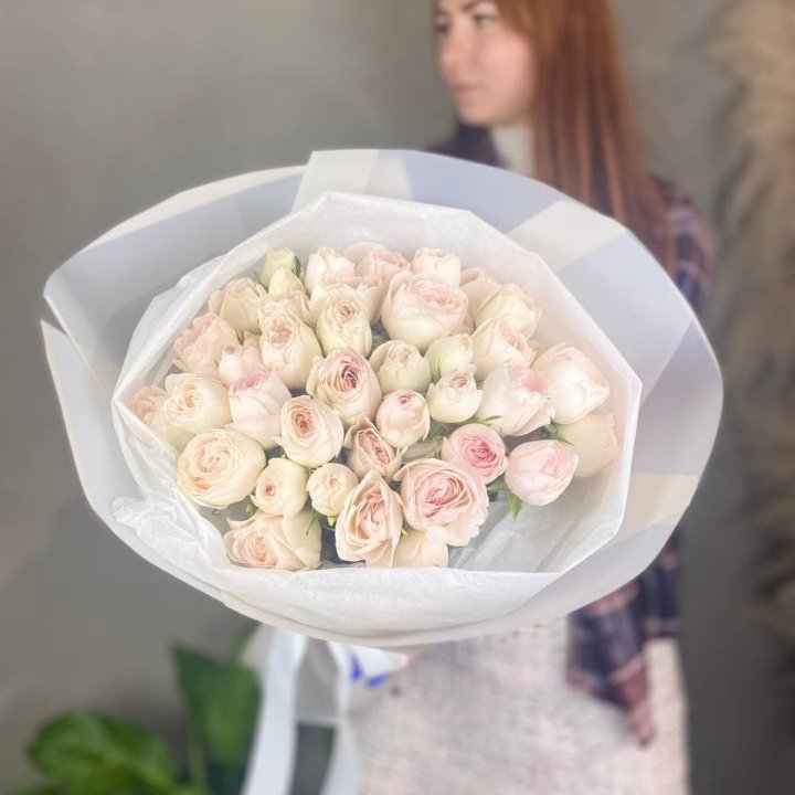 Букет кустовых роз в Перми