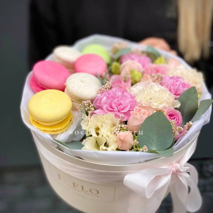 Бокс с макаронс Нежный в Перми