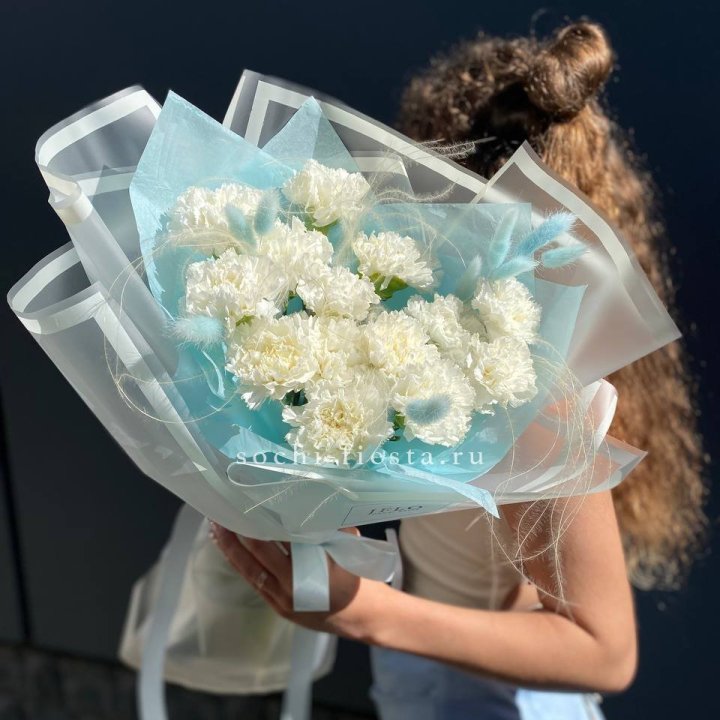 Воздушный букет из диантусов  в Перми