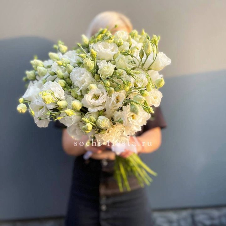 Букет эустом под ленту  в Перми