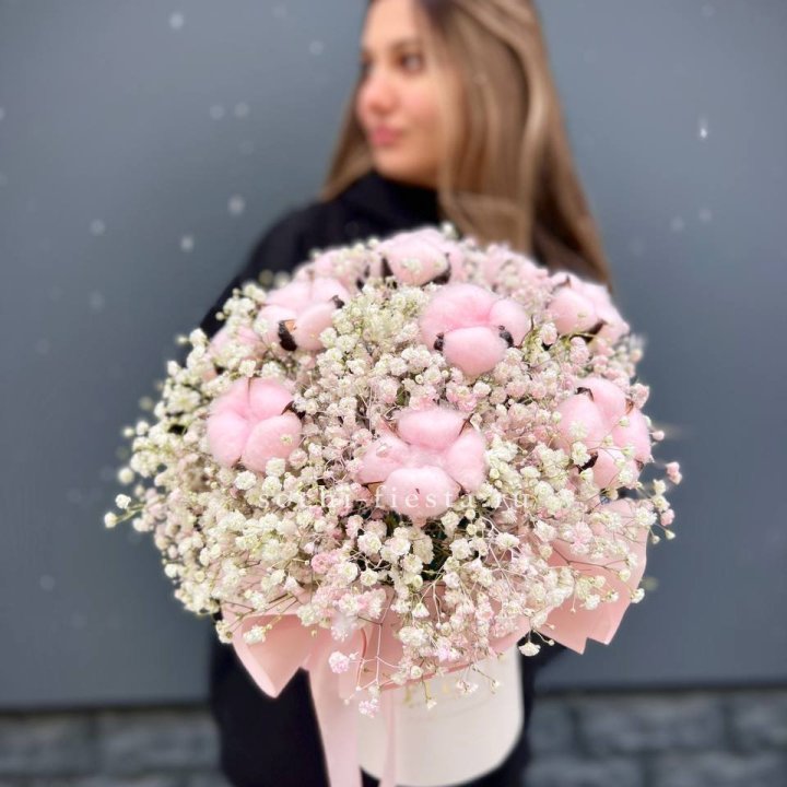 Гипсофилы с хлопком в шляпной коробке в Перми