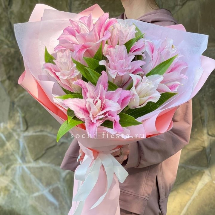 Букет пионовидных лилий №2 в Перми