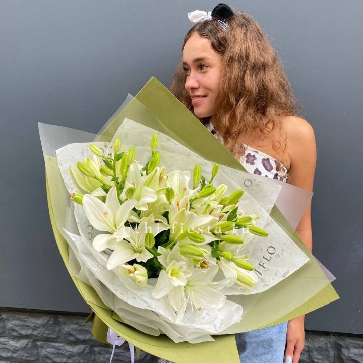 Букет  лилий "Изумруд" в Перми