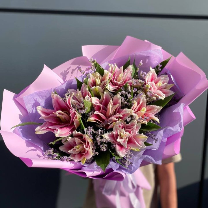 Букет пионовидных лилий №4 в Перми