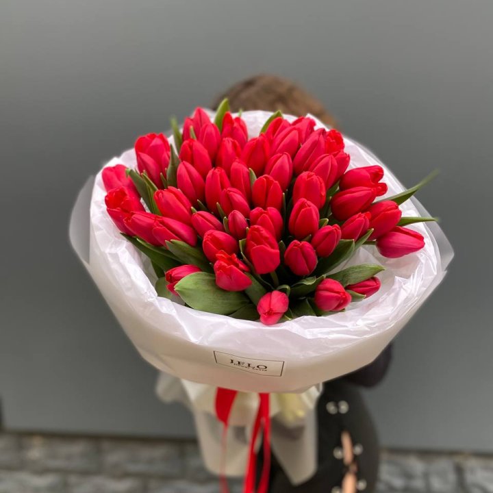 51 тюльпан "Любовь" в Перми