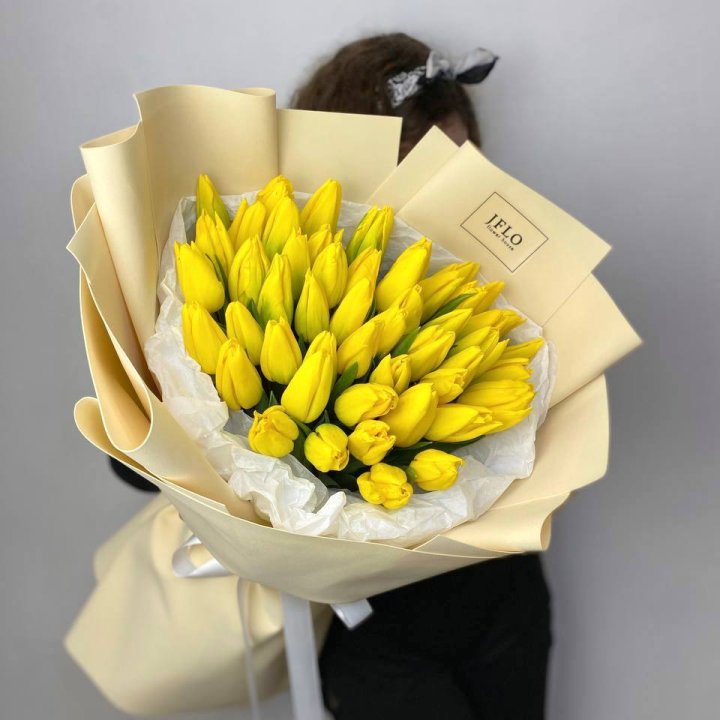 51 жёлтый тюльпан в Перми