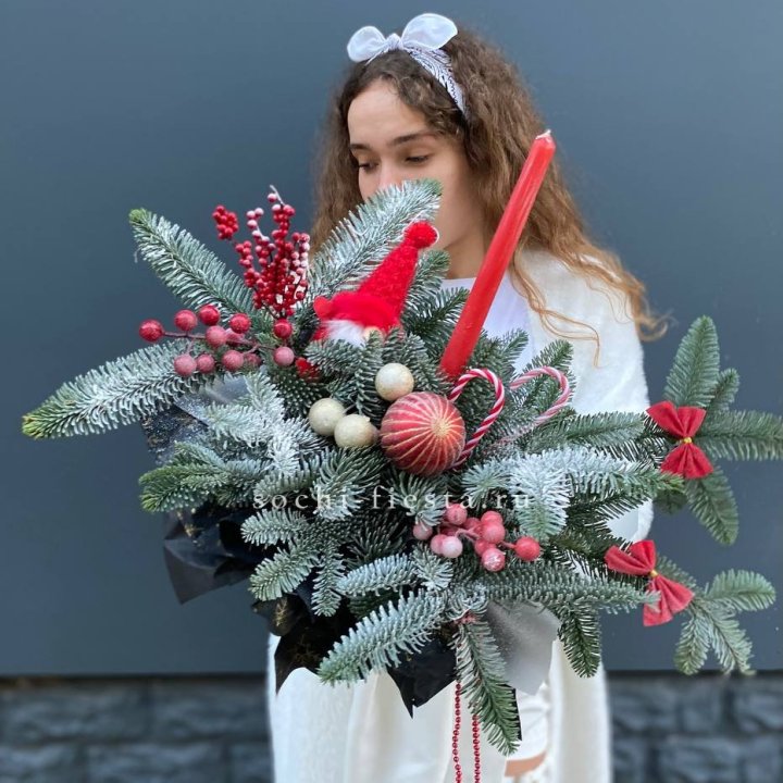 Композиция в бокале красная в Перми