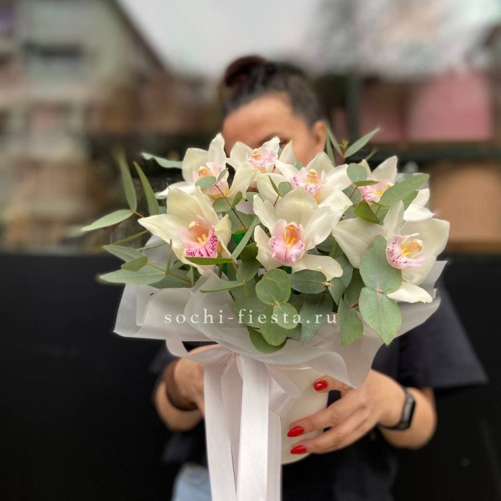 Бокс с орхидеями в Перми