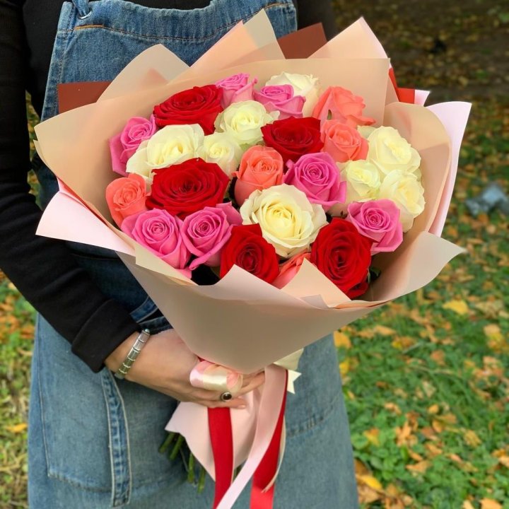 25 роз "Карусель" в Перми