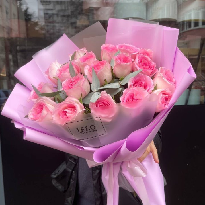  19 розовых роз в Перми