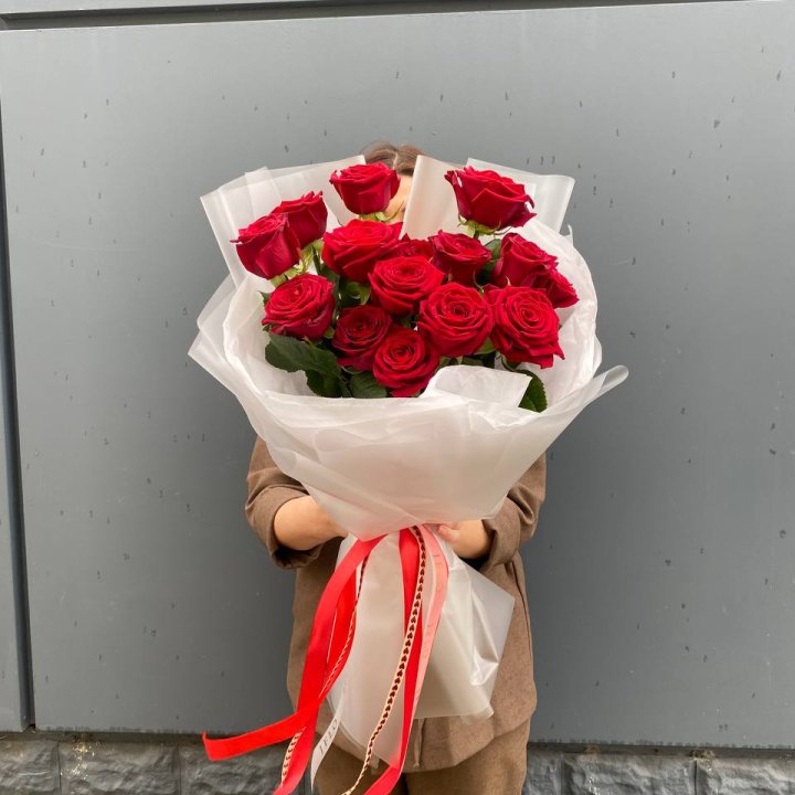 15 высоких роз  в Перми