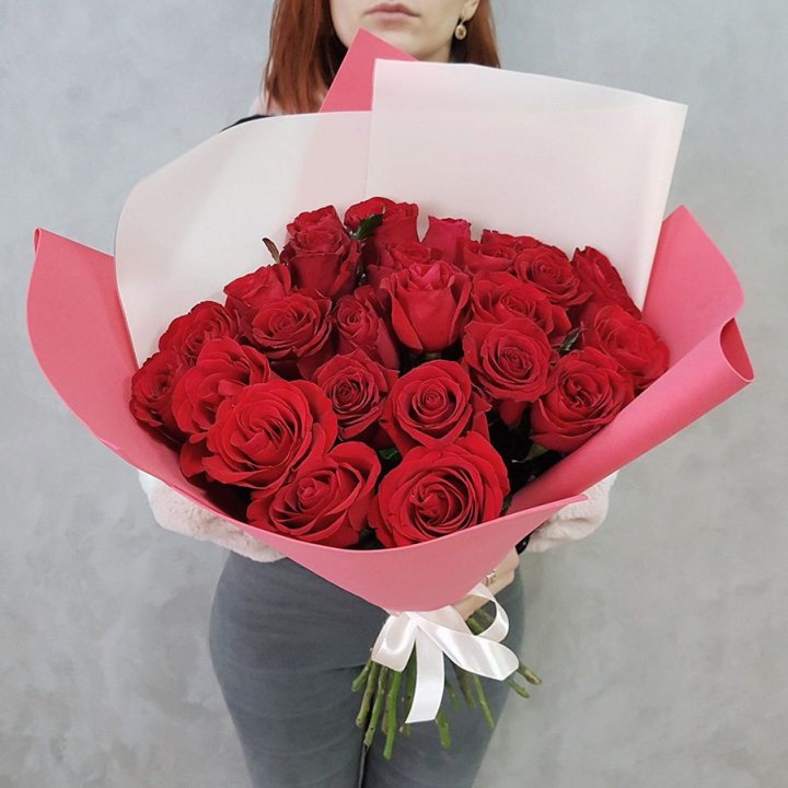 25 Красных роз рози вайт в Перми